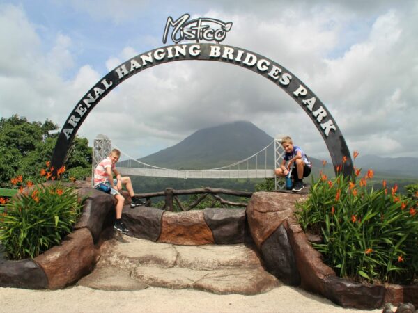 Arenal vulkaan avontuur, natuur en een tikkie spanning in La Fortuna