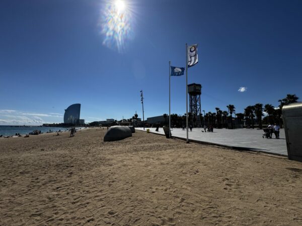 Strand in Barcelona en Valencia: de perfecte balans tijdens je stedentrip