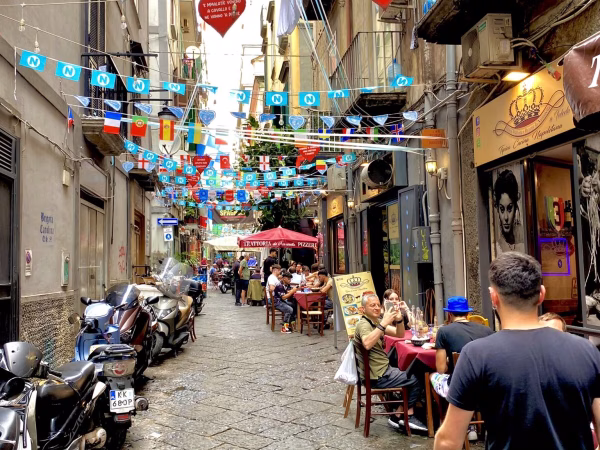 Napels en Messina: twee totaal verschillende stops