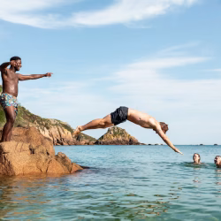 Portelet_Swimming_ALG-10965